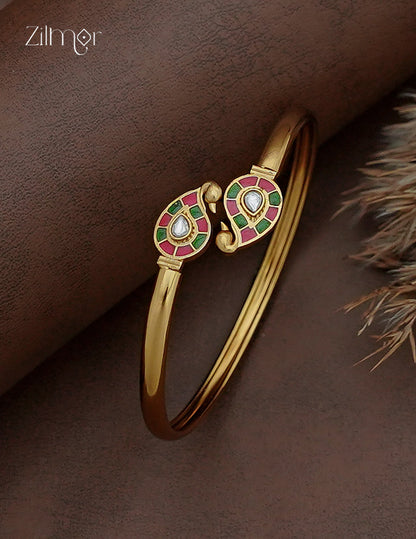 Antique Gold Adjustable Bangle Enamel with Kemp Stone - AF1012964