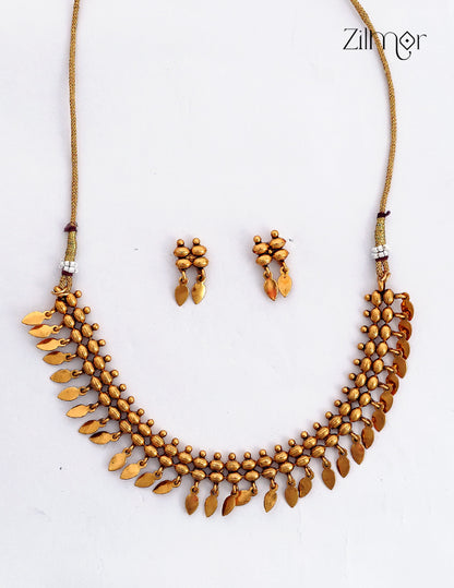 Antique Gold Elakka Thaali Choker Necklace Set - NV1012594