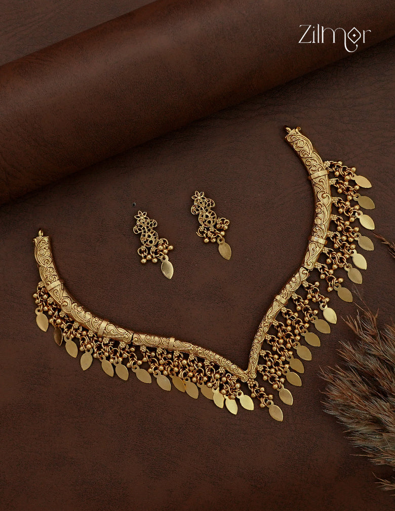 Antique Gold Elakka Thaali Choker Necklace Set - NV1012780