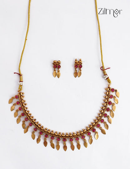 Antique Gold Kemp Stone Elakka Thaali Choker Necklace Set - NV1012588