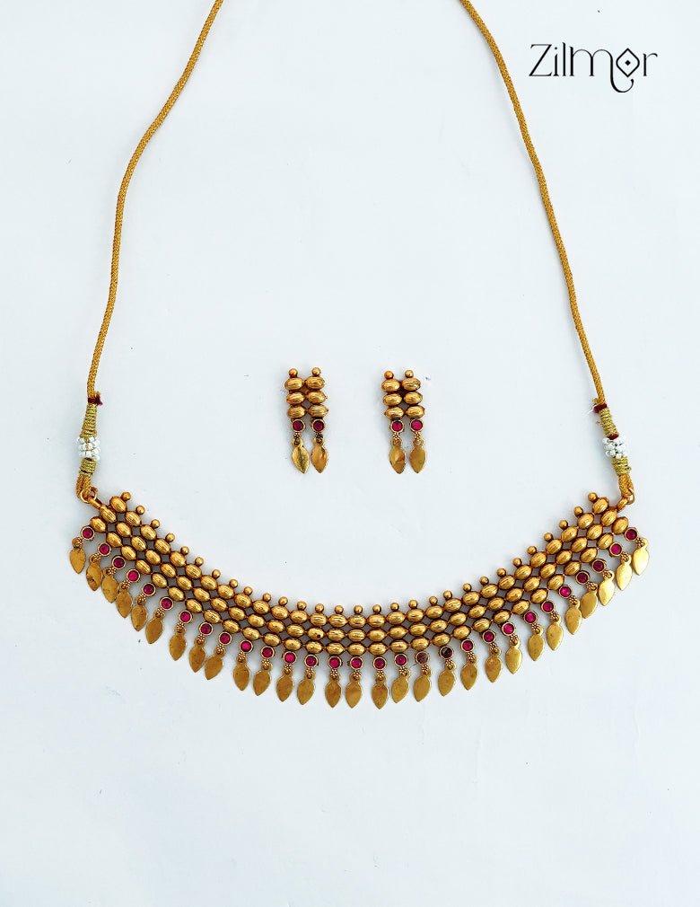 Antique Gold Kemp Stone Elakka Thaali Choker Necklace Set - NV1012593