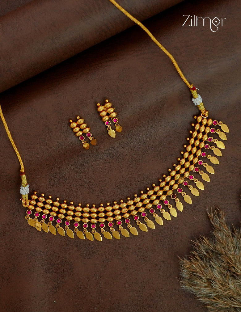 Antique Gold Kemp Stone Elakka Thaali Choker Necklace Set - NV1012593