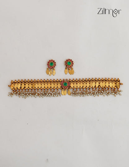 Antique Gold Kemp Stone Elakka Thaali Choker Necklace Set - NV1012758