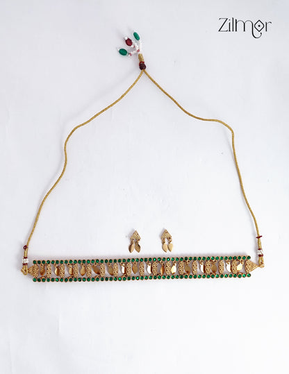 Antique Gold Kemp Stone Elakkathali Choker Necklace Set with Earrings - NV1012685