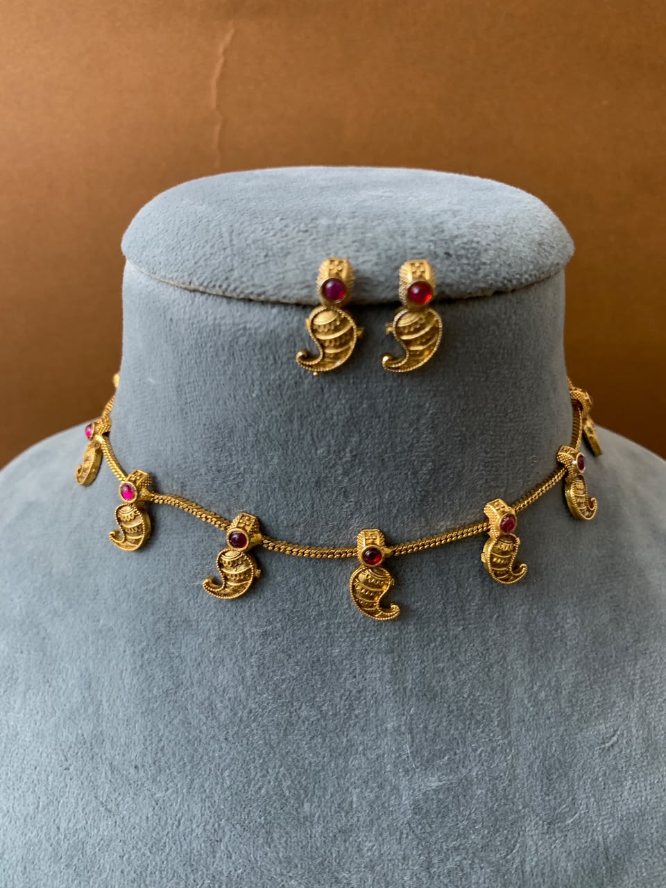 Antique Gold Mango Motif Choker Necklace Set with Earrings - NV1012715