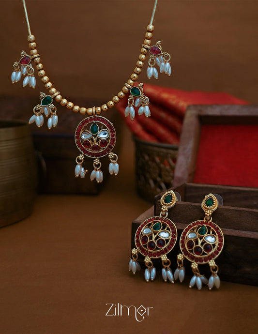 BH1011180 - Hanging Rice Pearl Kemp Stone Necklace With Earring