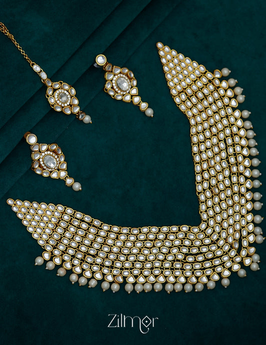 CL1011367 - Bridal  Kundan Necklace Earrings with Maangtikka