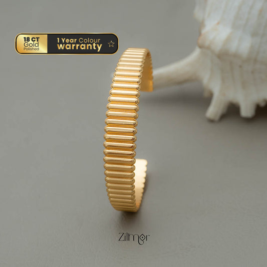 PE101827- Gold Toned Cobra Cuff Bracelet