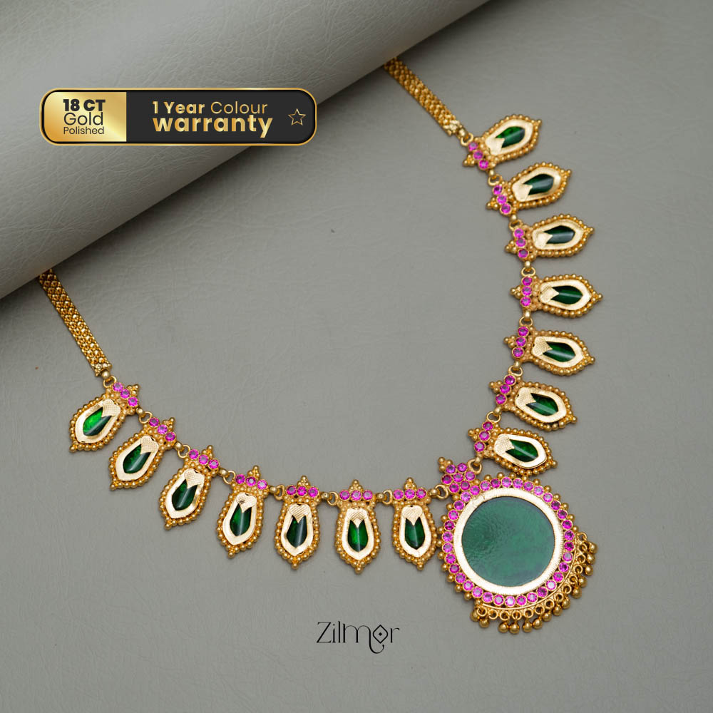 SG101929  - Premium Quality Gold tone Nagapadam Necklace