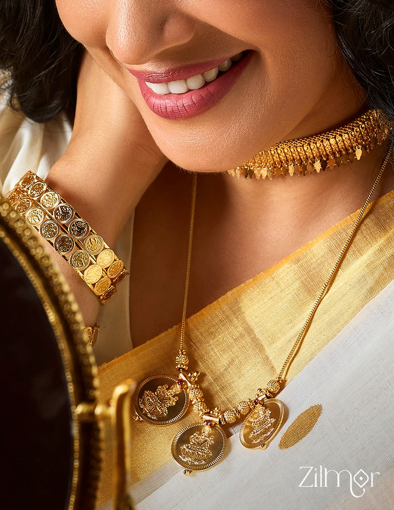 SG1011869 - Gold Tone Kaashu Lakshmi Pendant Chain Necklace 4-Zilmor