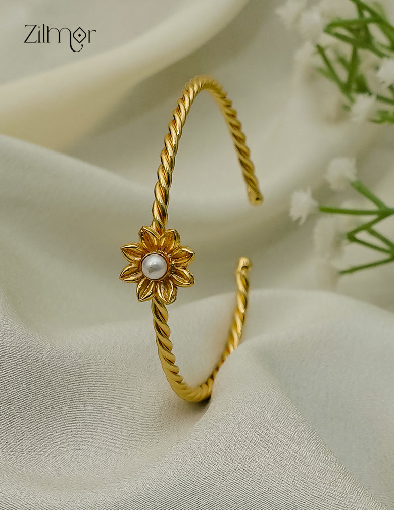 Gold Plated Adjustable Floral  Bangle with Pearl - AS1012934