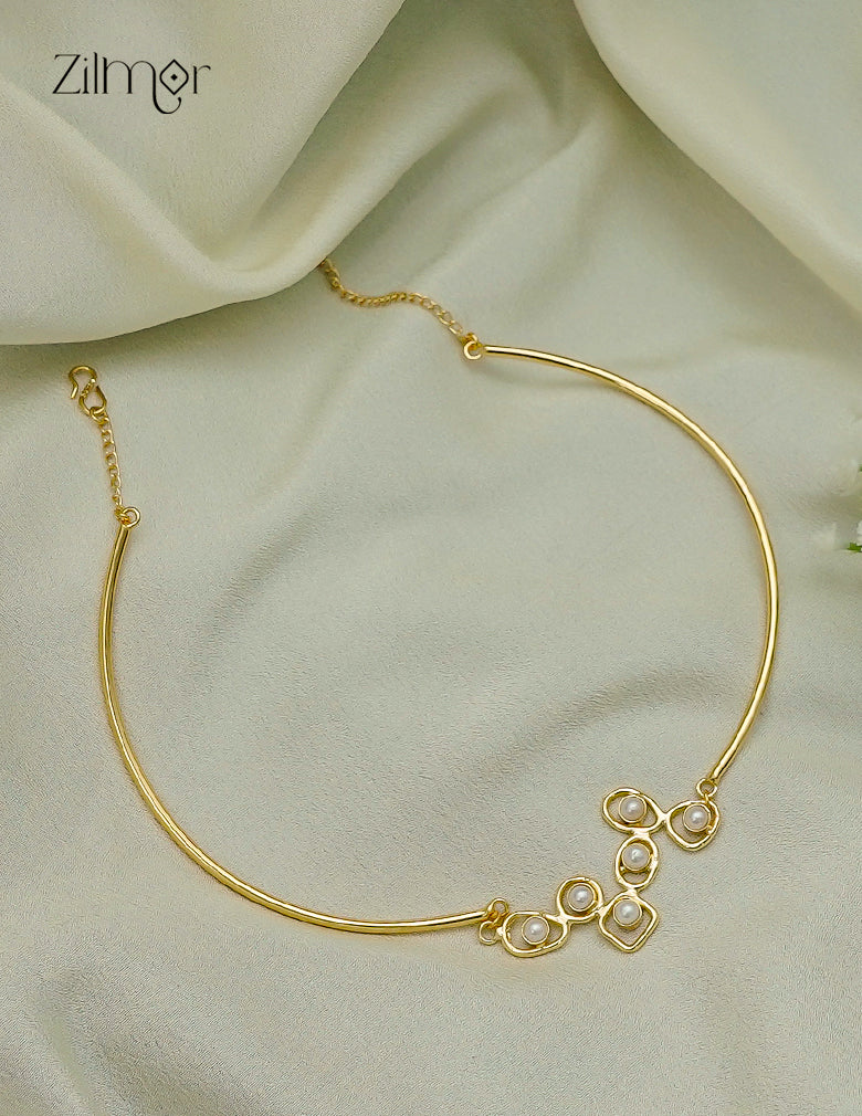 Gold plated pearl necklace, collar style with pearl cluster accent