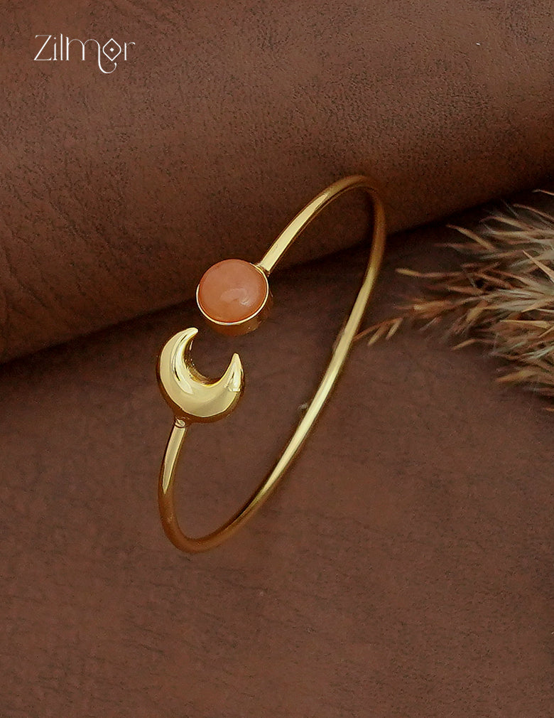 Golden Adjustable Half Moon Bracelet Bangle - AS1012187