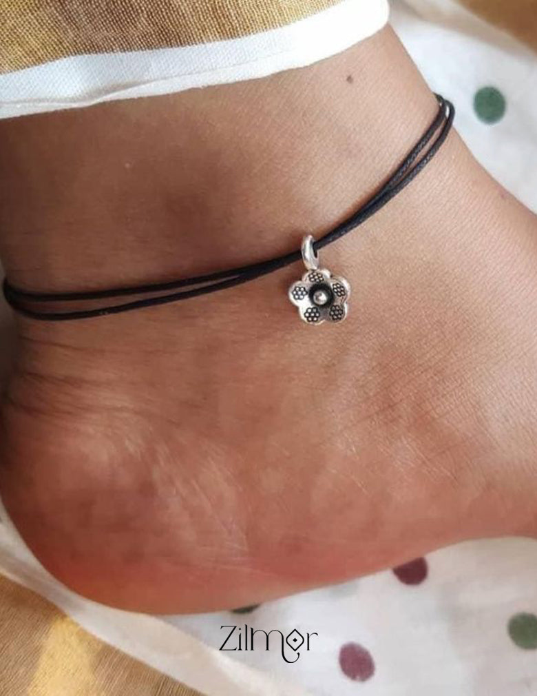 Hanging Flower charm