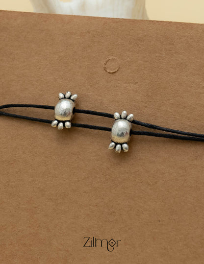 KY101719 - Silver Plated Charm Thread Anklet 2-Zilmor