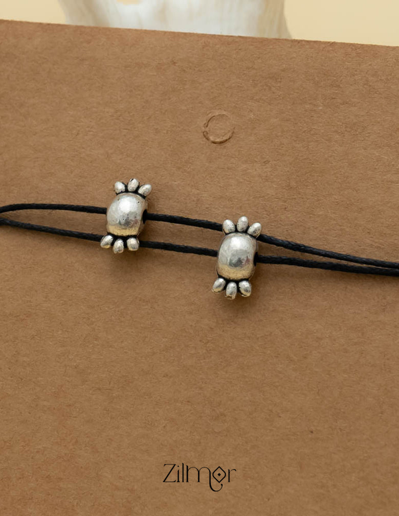 KY101719 - Silver Plated Charm Thread Anklet 2-Zilmor