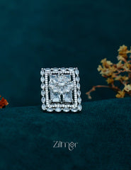 OT1011198 - Silver tone AD Ring 3-Zilmor