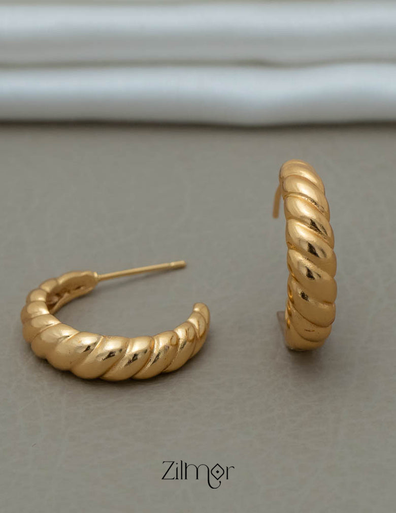 PE101830 -Gold tone Geometrical Hoop Earrings 2-Zilmor
