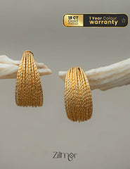 PE101831 -Gold tone Dangle Hoop Earrings