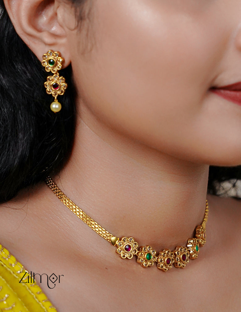 SC100881 AD Flower Design Necklace with matching Earrings 1-Zilmor