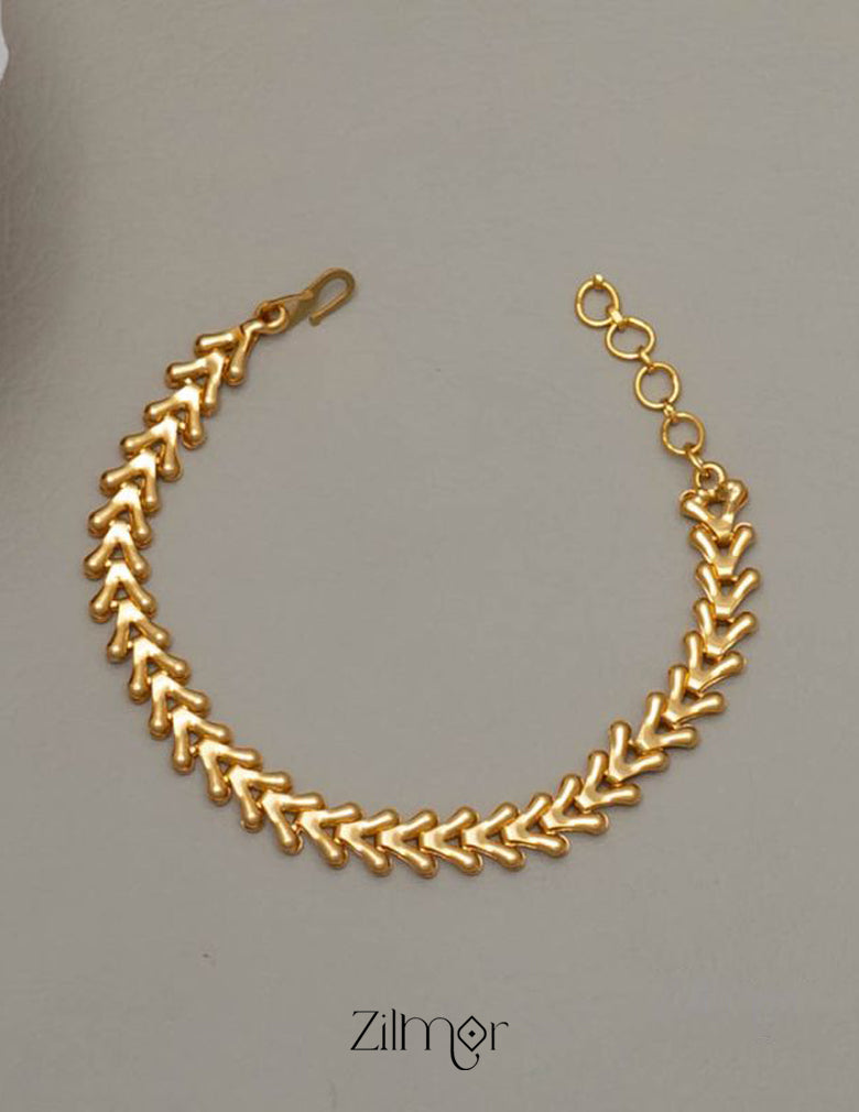 SG101570 - Gold Toned Bracelet 1-Zilmor
