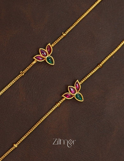 SN1011372 - Kemp Lotus pair Anklets