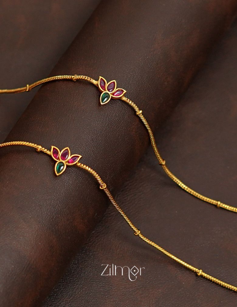 SN1011372 - Kemp Lotus pair Anklets