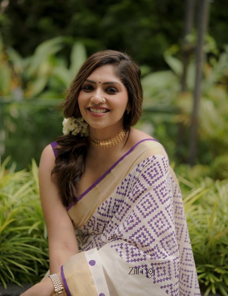 KY1011133-Goldtone Lakshmi coin bridal Choker Necklace 6-Zilmor