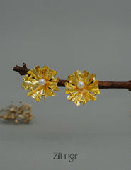 ZA1011179 - Pearl with  Flower Earrings 2-Zilmor