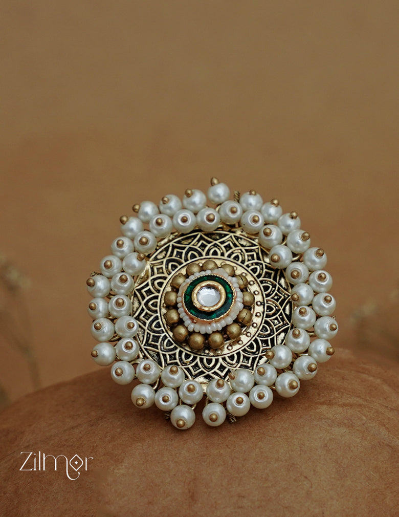 ZA1011165 - Pearl Cluster Adjustable Ring 1-Zilmor