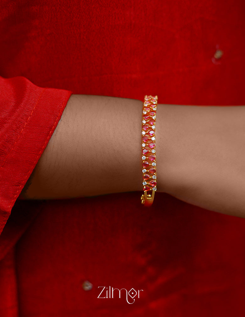 ZK1011386 - Gold Plated AD Stone Openable Bangle 1-Zilmor
