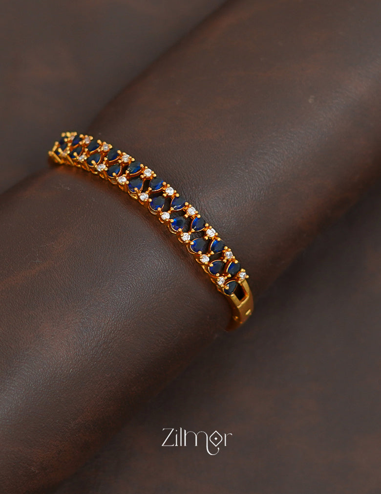 ZK1011386 - Gold Plated AD Stone Openable Bangle 4-Zilmor