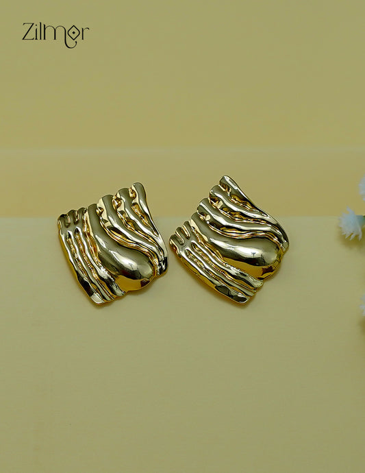 Modern golden stud earrings with anti-tarnish finish