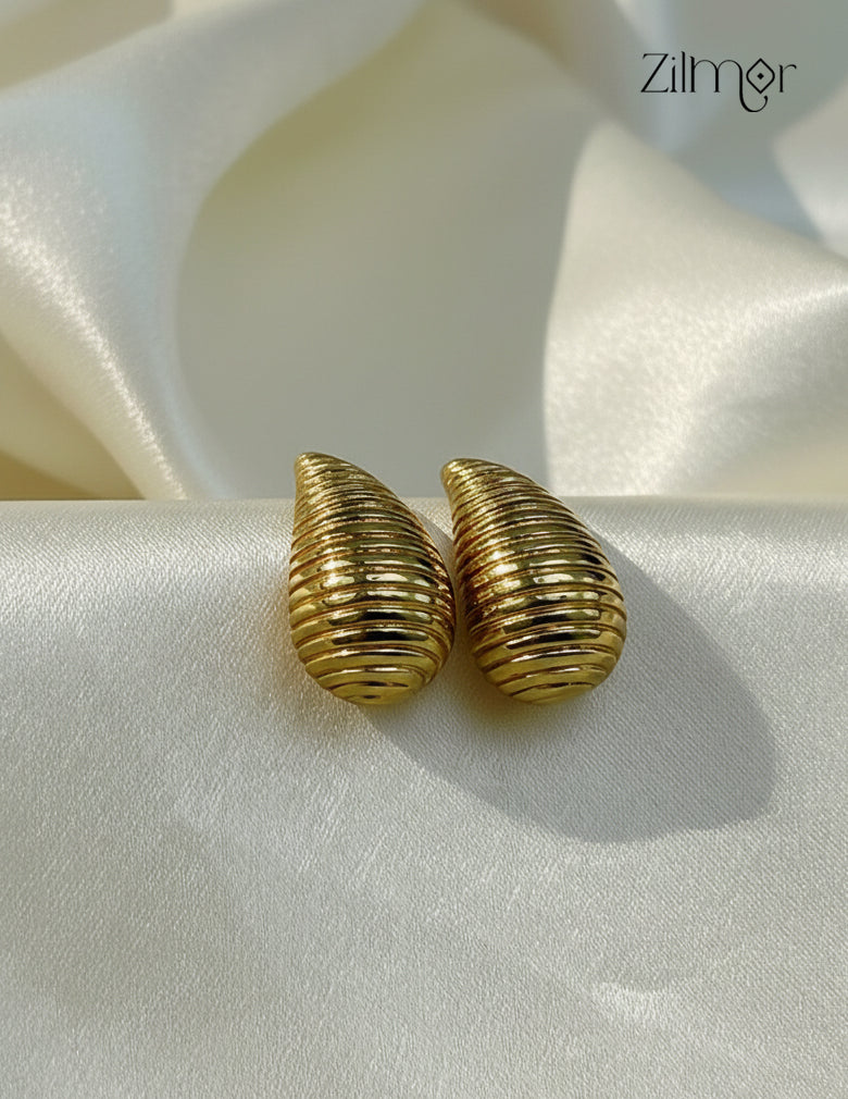 ZF1012132 - Trendy Minimal Striped Teardrop Korean Stud Anti Tarnish Earrings