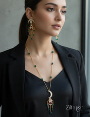 Stylish Polki Kundan Pendant Necklace with Matching Earrings