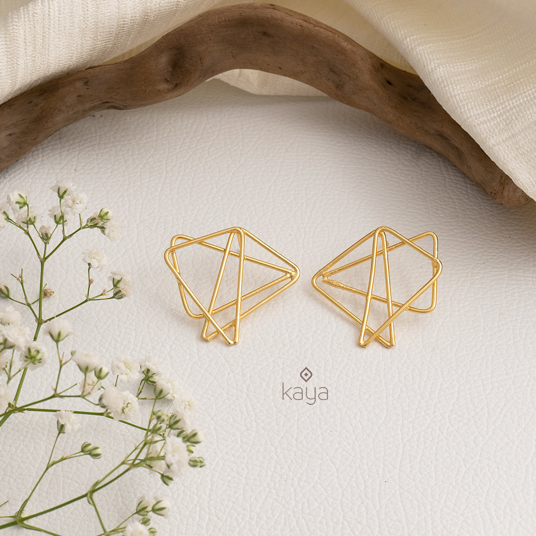 Contemporary triangle earrings - AS100704